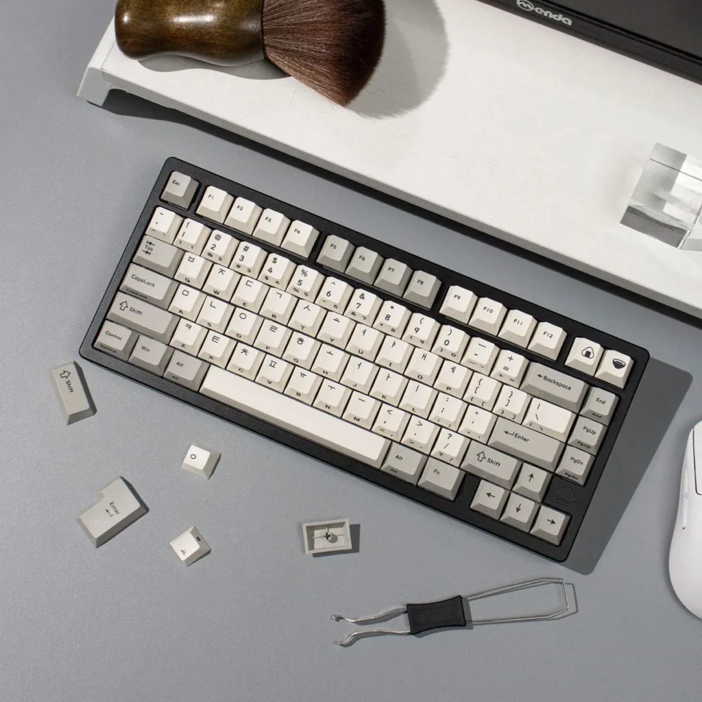 vintage-multilanguage-oem-minimal-keycap-set-upfront