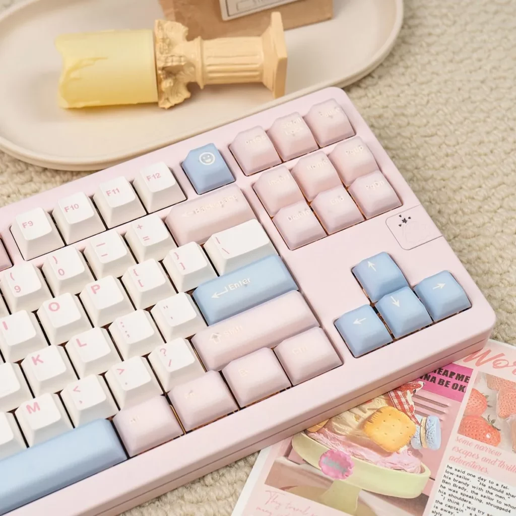 white-peach-oolong-oem-keycap-set-side2