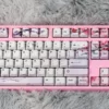 falling-petals-in-abundance-oem-keycapset-cover