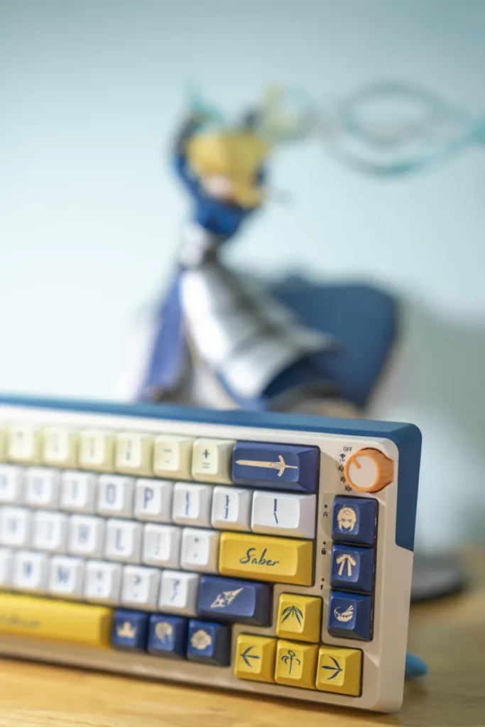fatestay-night-saber-series-kca-keycapset-side