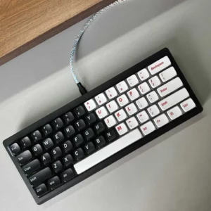 magic-lamp-series-cbsa-minimal-keycapset-black leftwhiteright