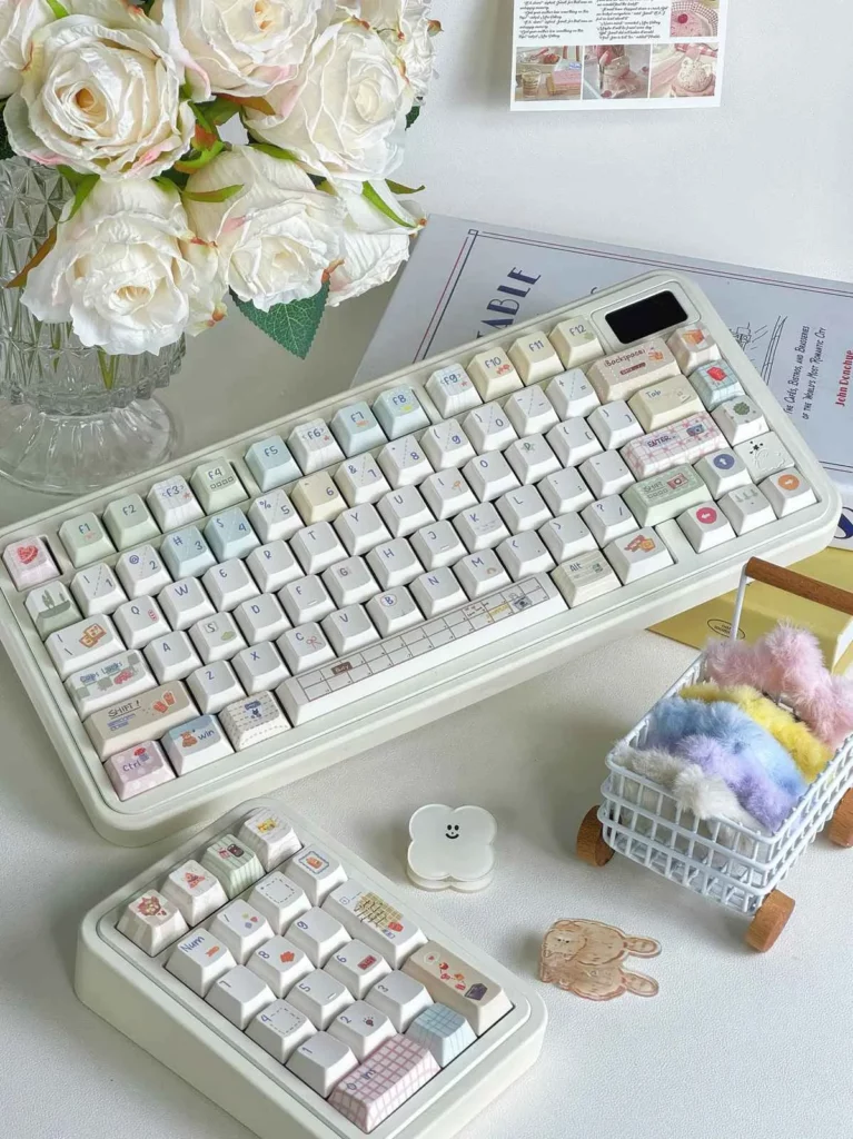 notebook-themed-oem-keycap-set-front