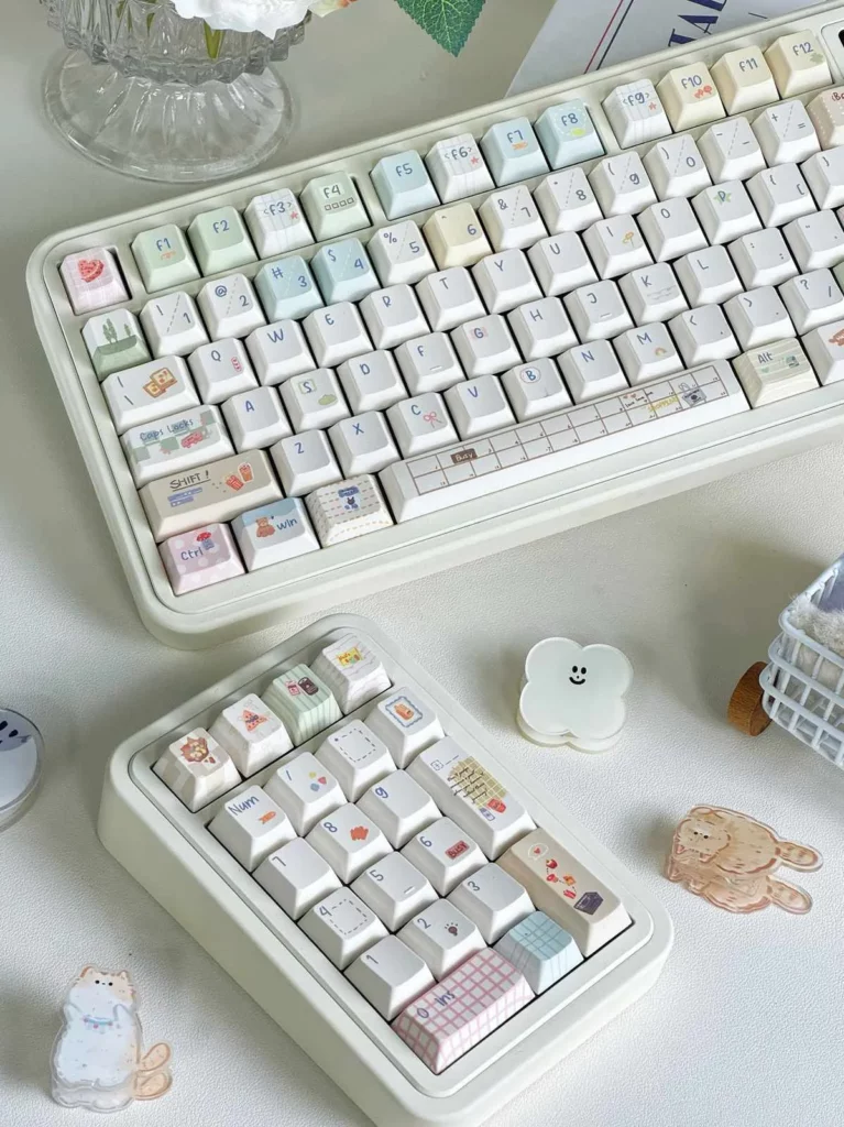 notebook-themed-oem-keycap-set-side2