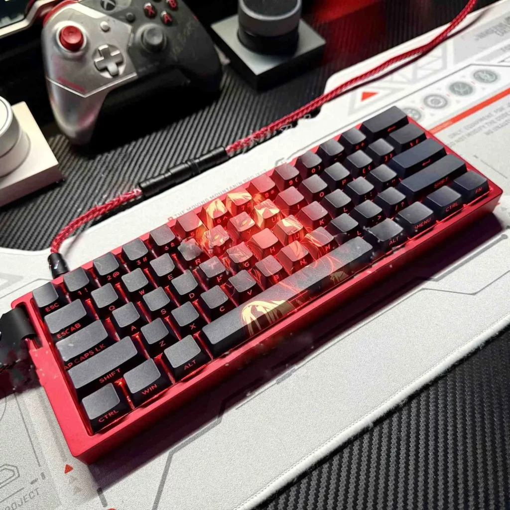 chainsaw-man-makima-keycap-set-side3