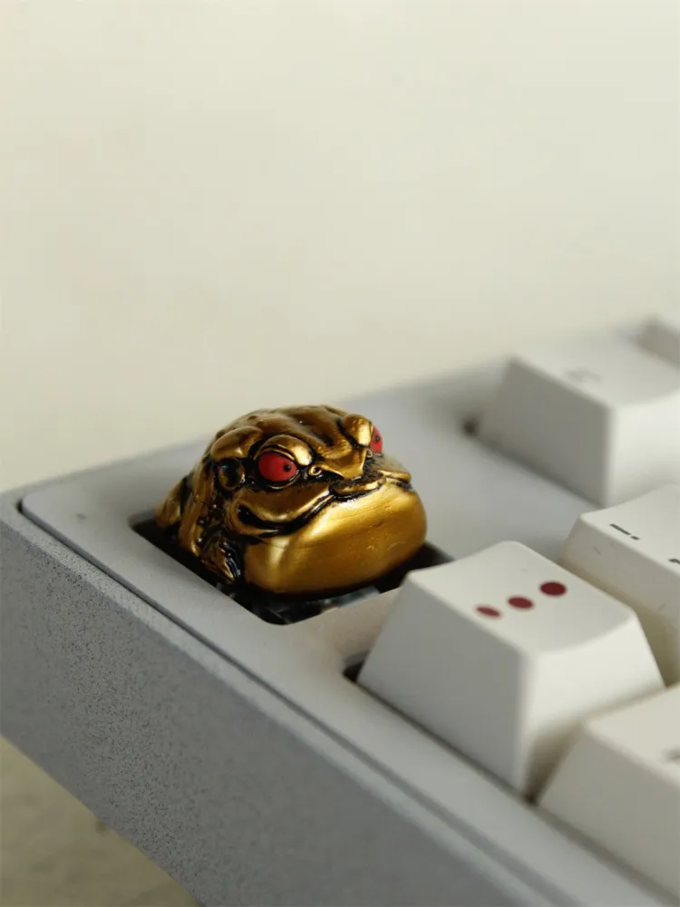 chub-toad-keycaps-gold2