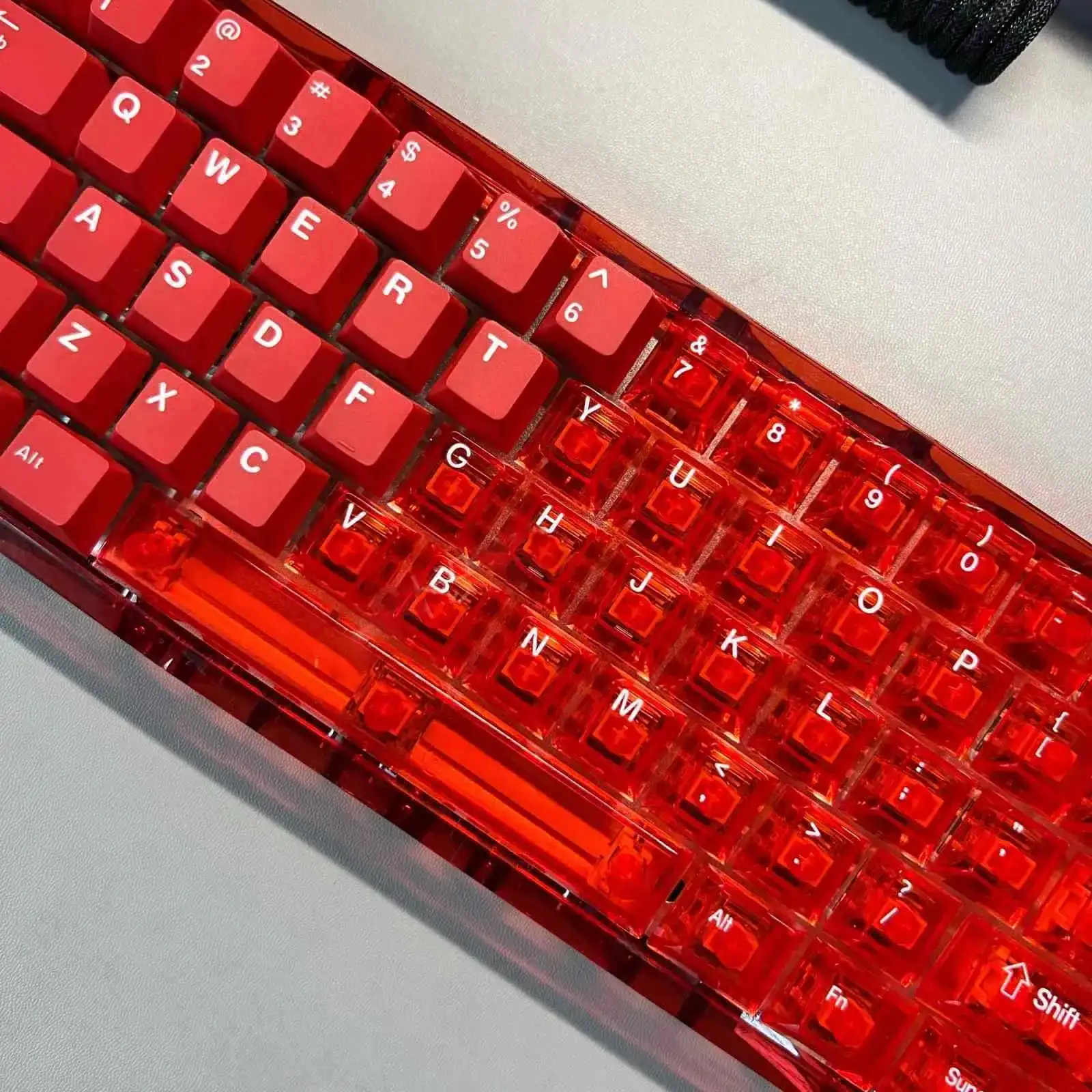 crimson-red-oem-minimal-keycap-set-side2