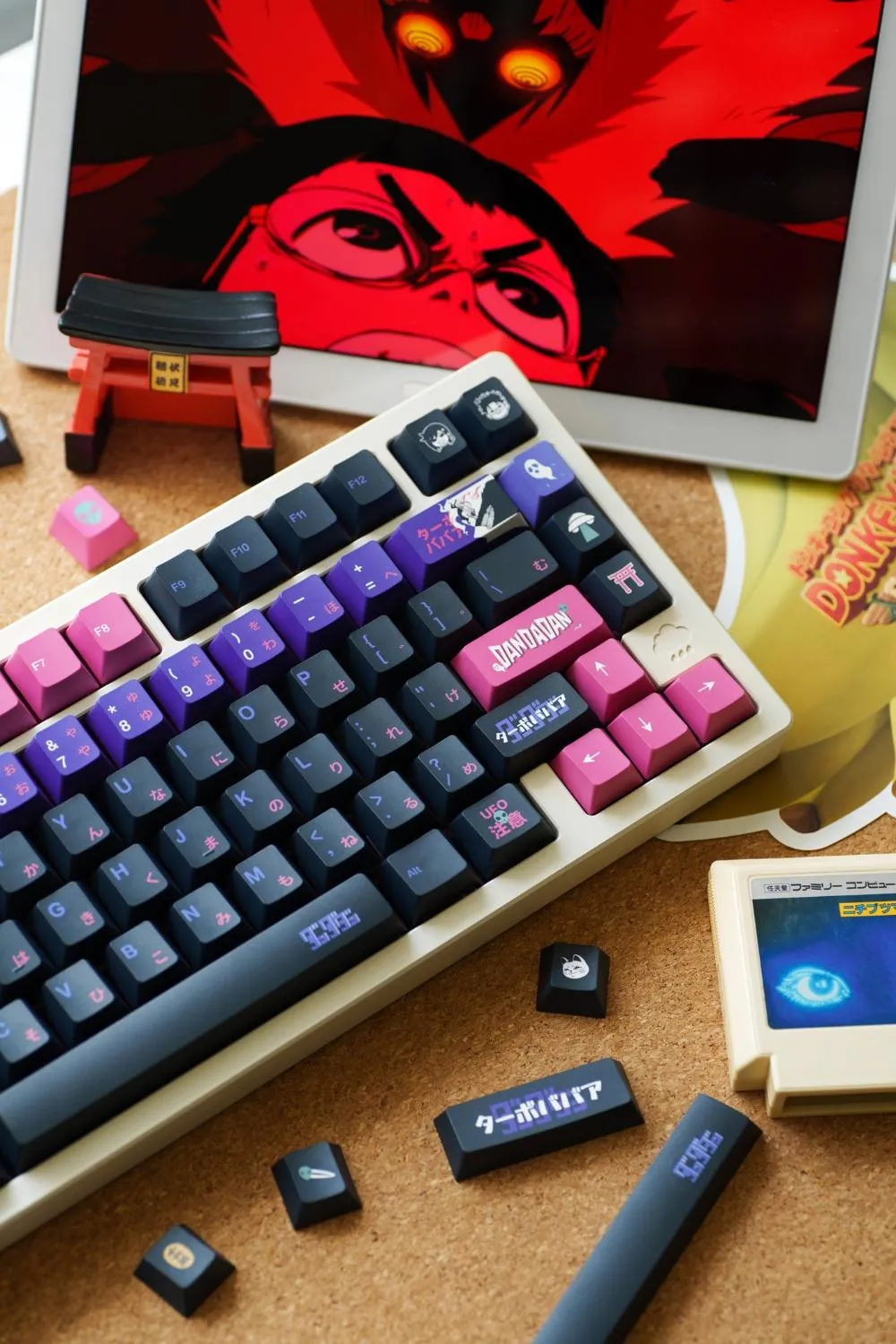 dandadan-anime-themed-oem-keycap-set-side2