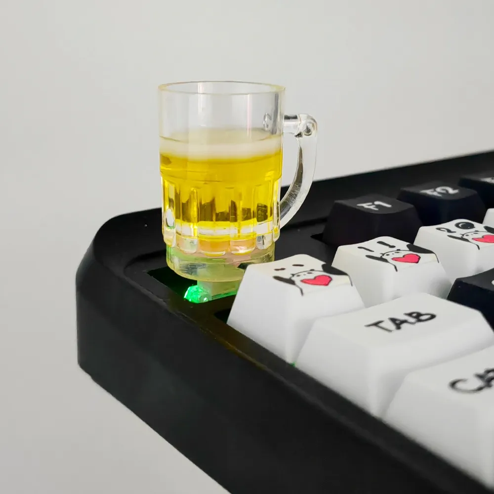dimpled-mug-beer-keycap-cover