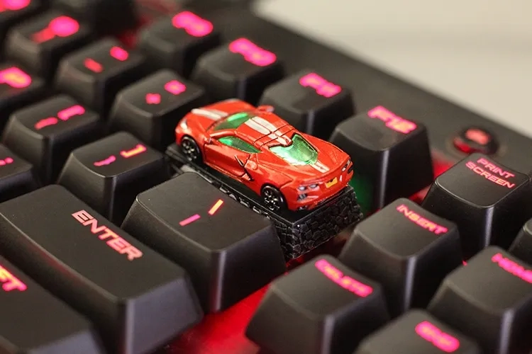 forza-horizon4-chevrolet-corvette-c8-keycap-side2