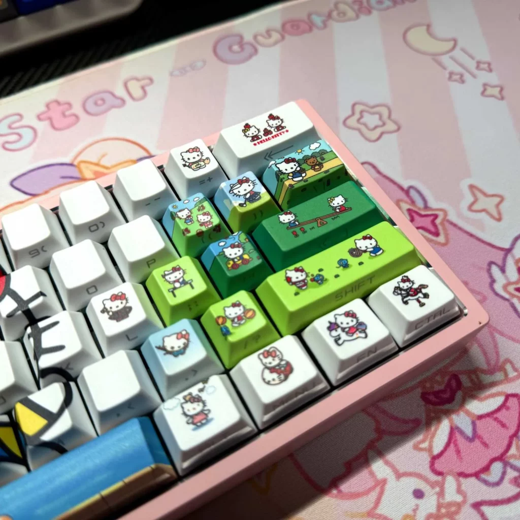 hello-kitty-pets-oem-keycap-set-right