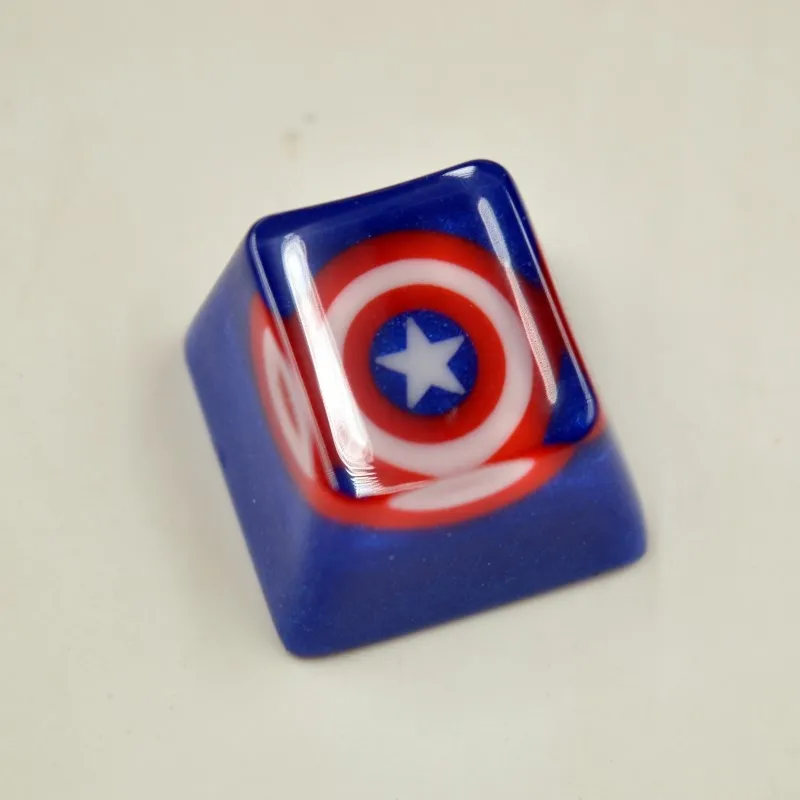 marvel-captain-americas-shield-transparent-keycap-side