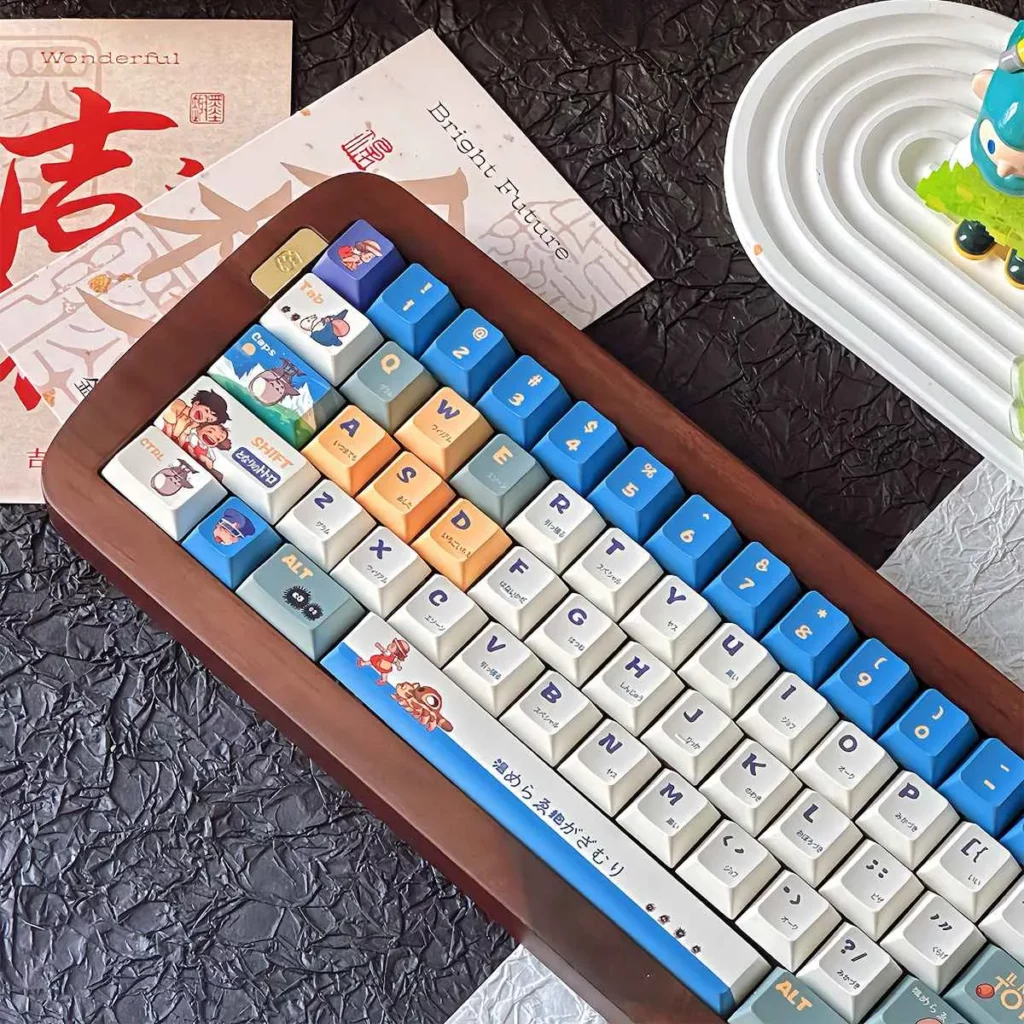 my-neighbor-totoro-themed-oem-keycapset-side3