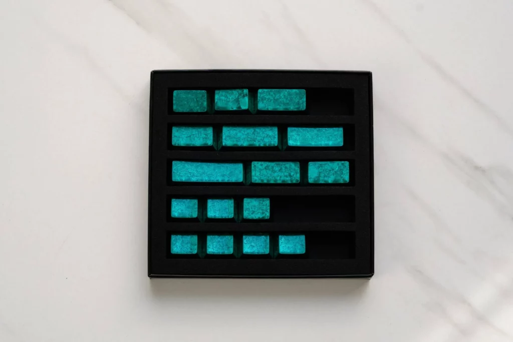 mysterious-crystal-series-oem-supplement-keycapset-green