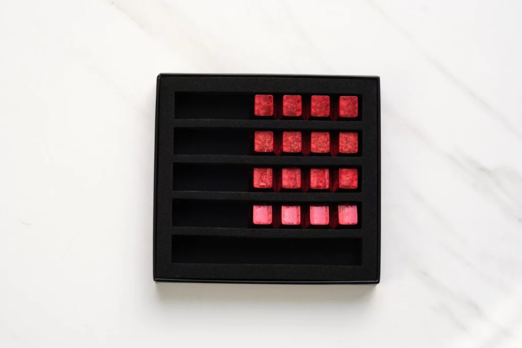 mysterious-crystal-series-oem-supplement-keycapset-red1