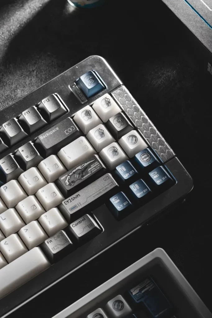 overlord-overload-keycap-set-side4
