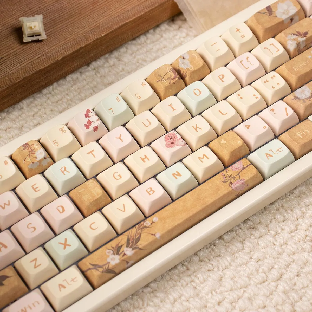 peach-blossom-dock-keycap-set-side2