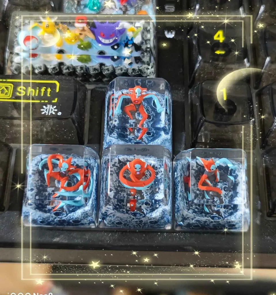 pokemon-deoxys-transparent-keycaps-cover