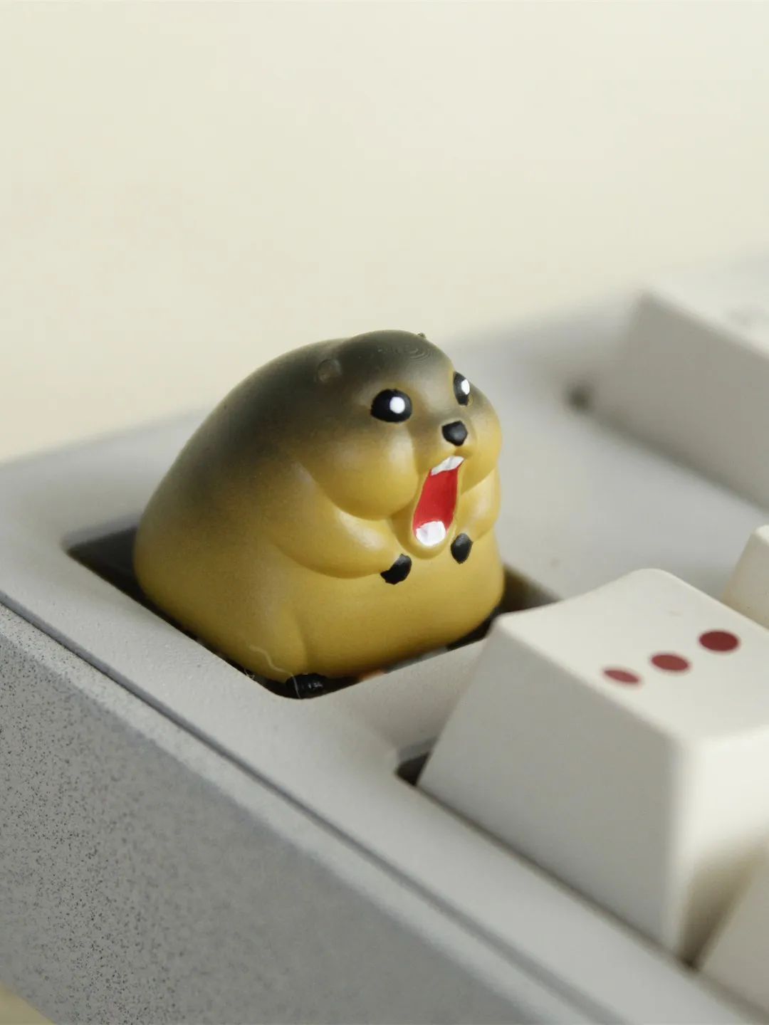 prairie-dogs-keycap-side2
