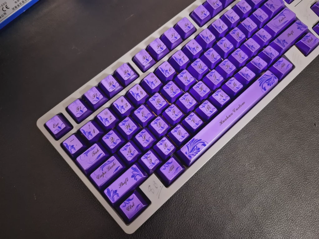 purple-palace-flowers-keycap-set