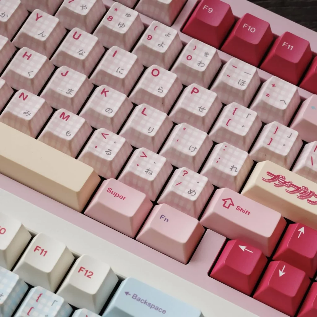 showa-strawberry-pudding-keycap-set-middle