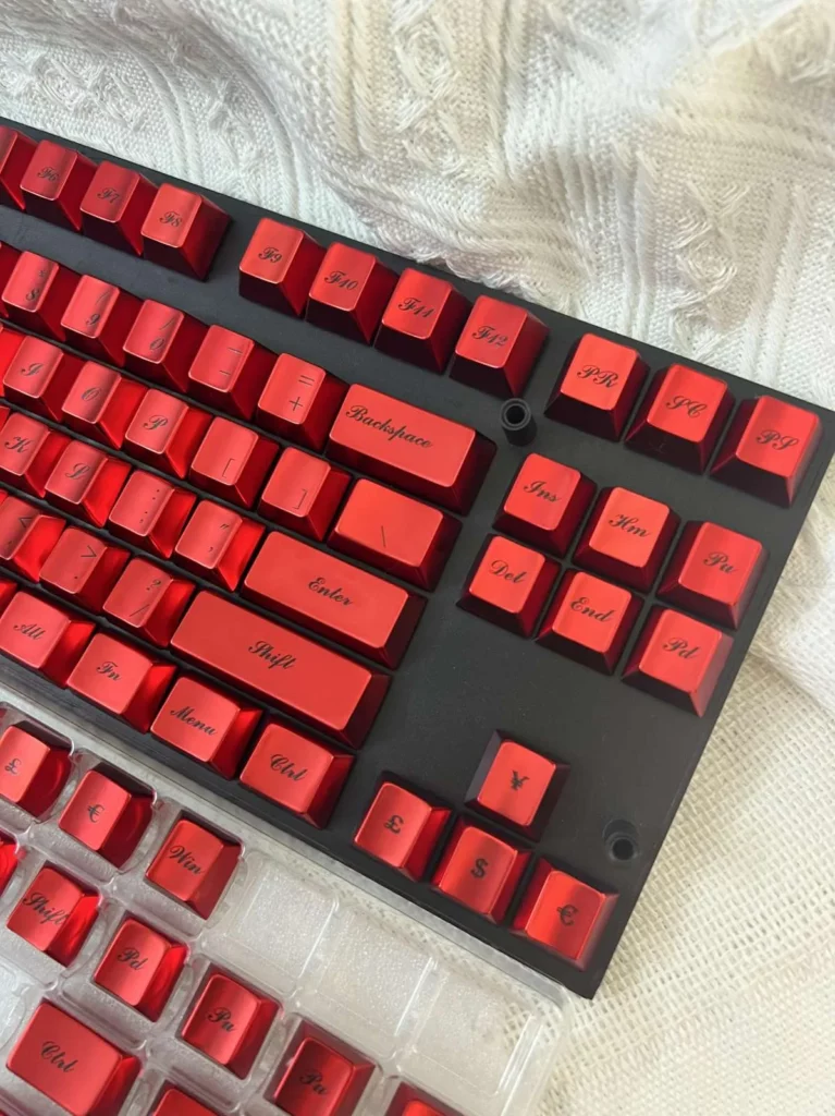 simple-metallic-keycap-set-red