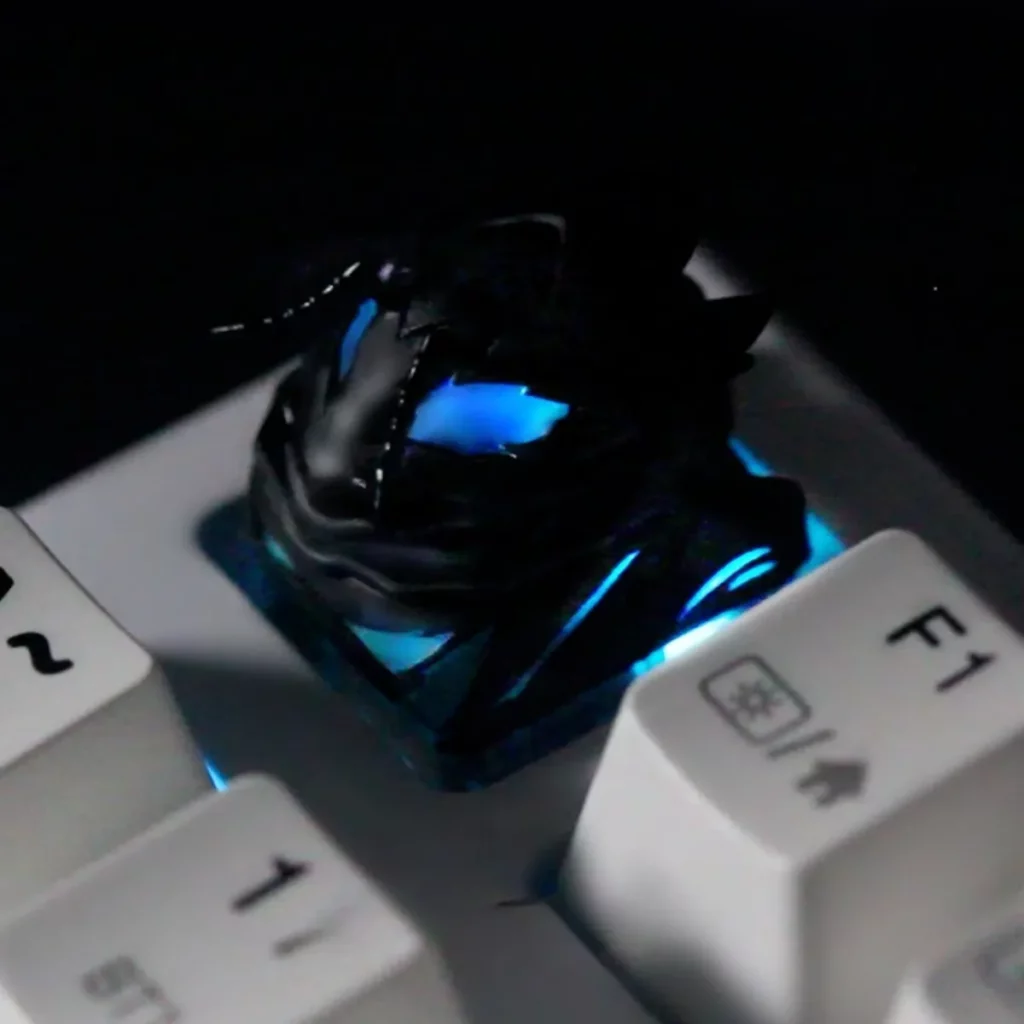 solo-leveling-shadow-legion-keycaps-beru