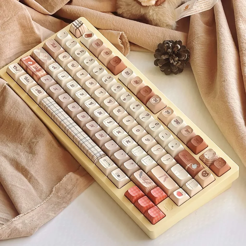 autumn-tones-british-style-keycap-set-side2