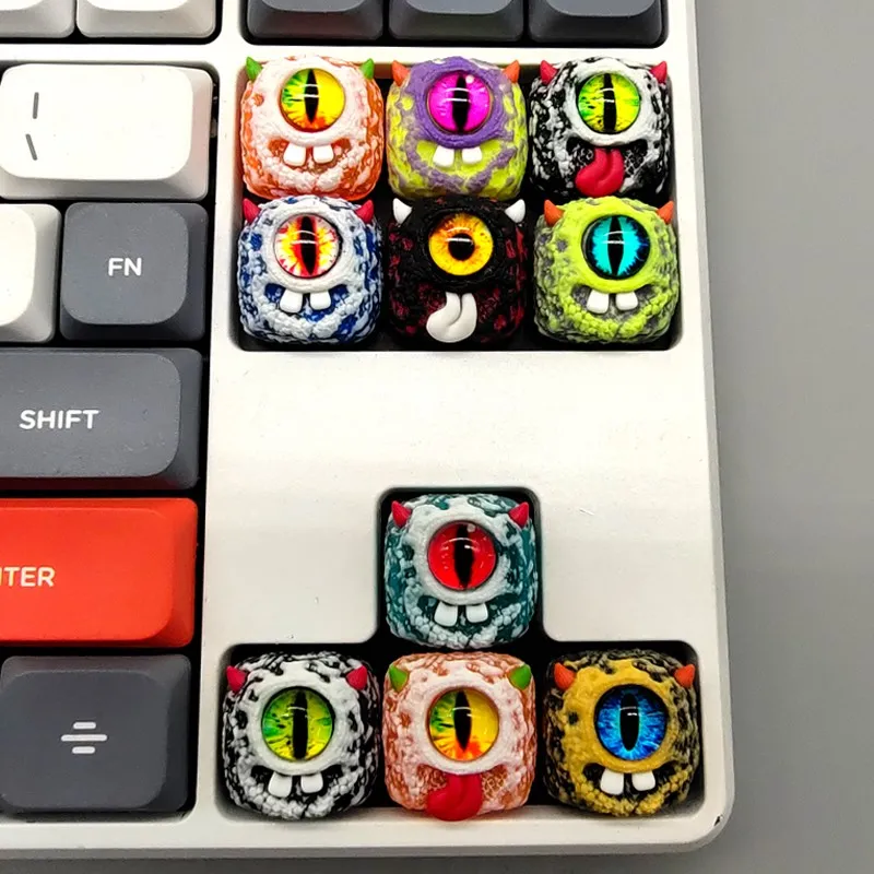 big-eyed-monster-low-shaft-keycaps-front2