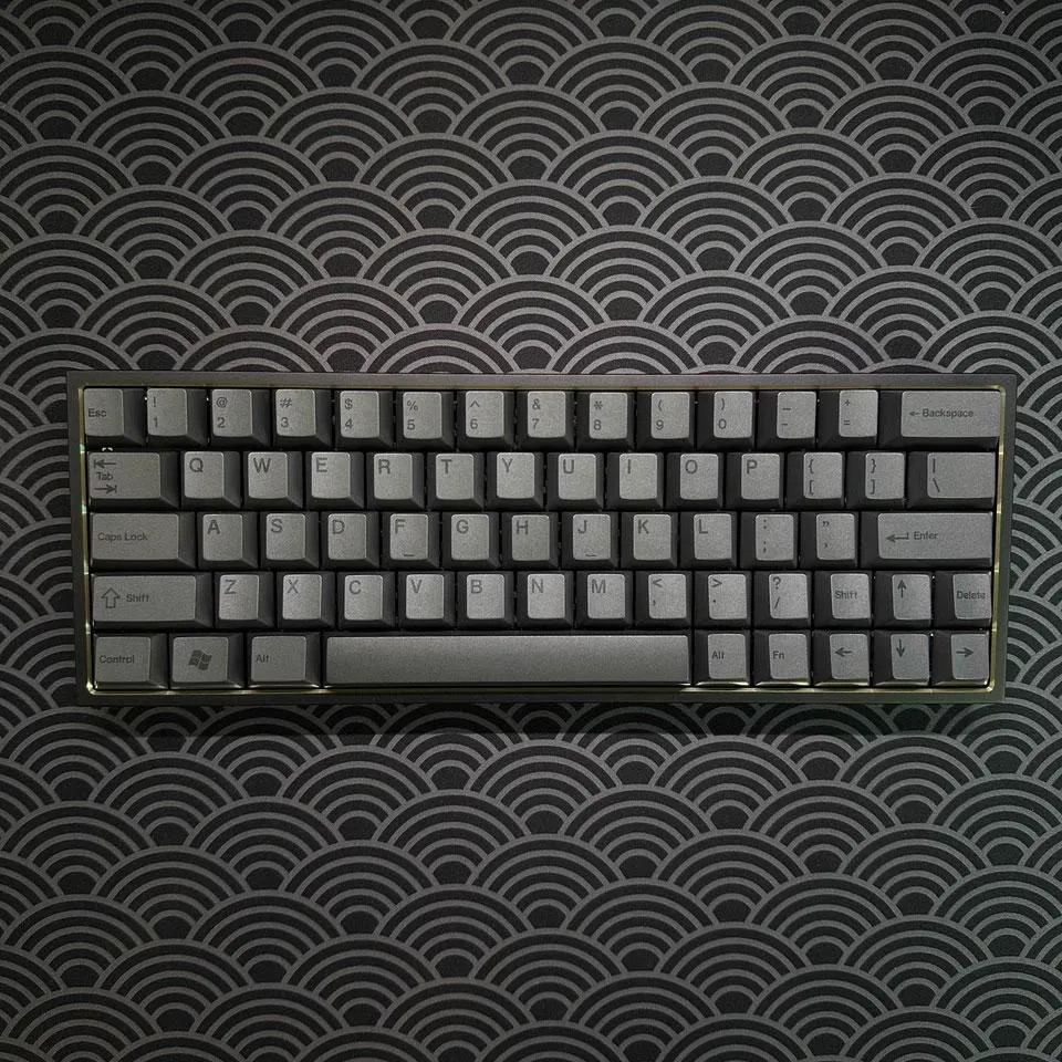 black-engraving-oem-minimal-keycap-set-cover