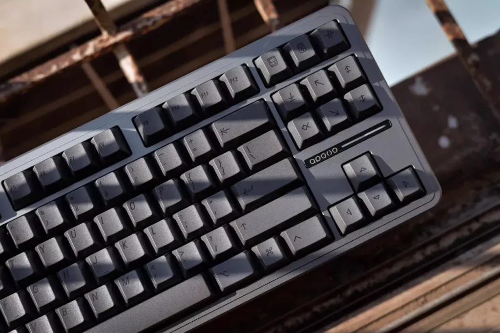 black-engraving-oem-minimal-keycap-set-side5