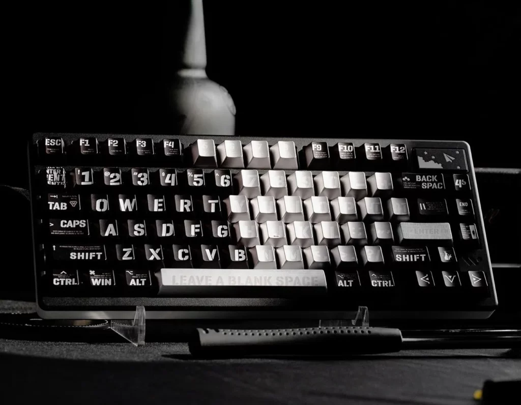 dark-words-deceit-oem-keycap-set-cover