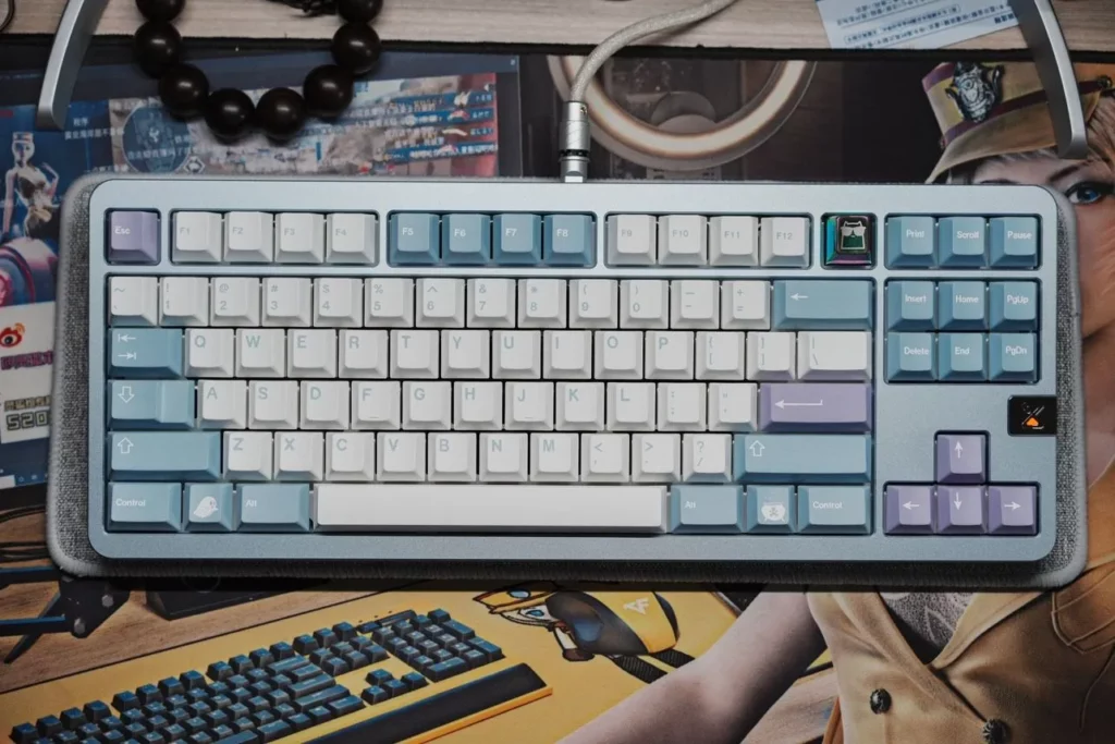 eccentric-themed-oem-keycap-set-cover