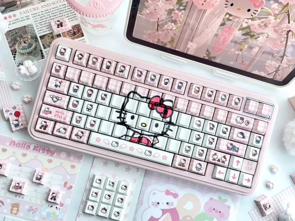 hello-kitty-character3-oem-keycap-set-upfront2