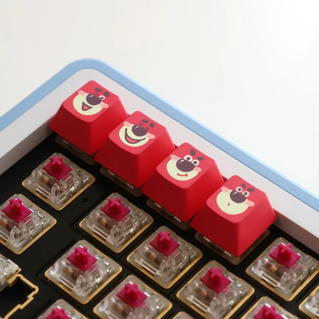 lots-o-huggin-bear-2-keycaps-cover