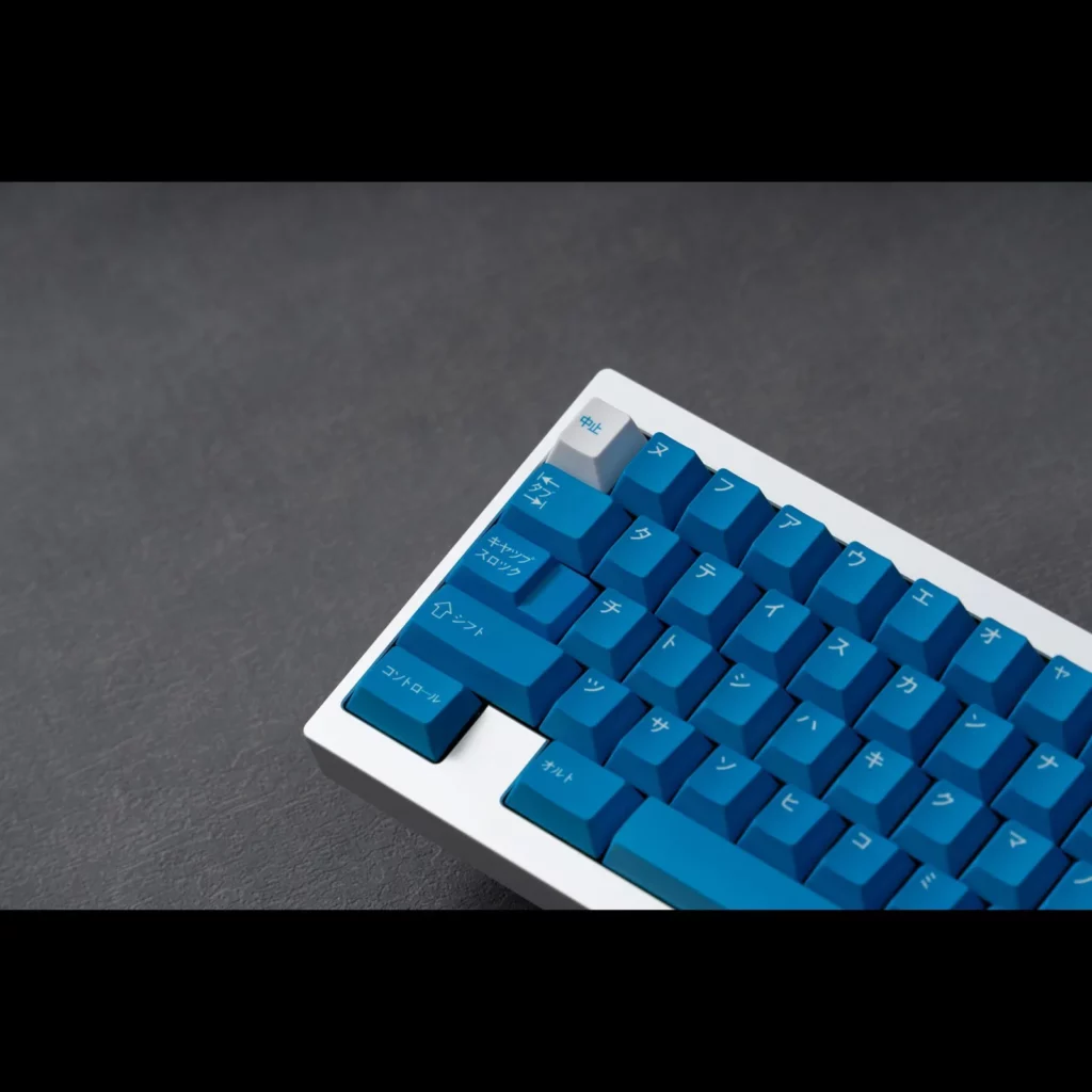 masterpiece-oem-minimal-keycap-set-side