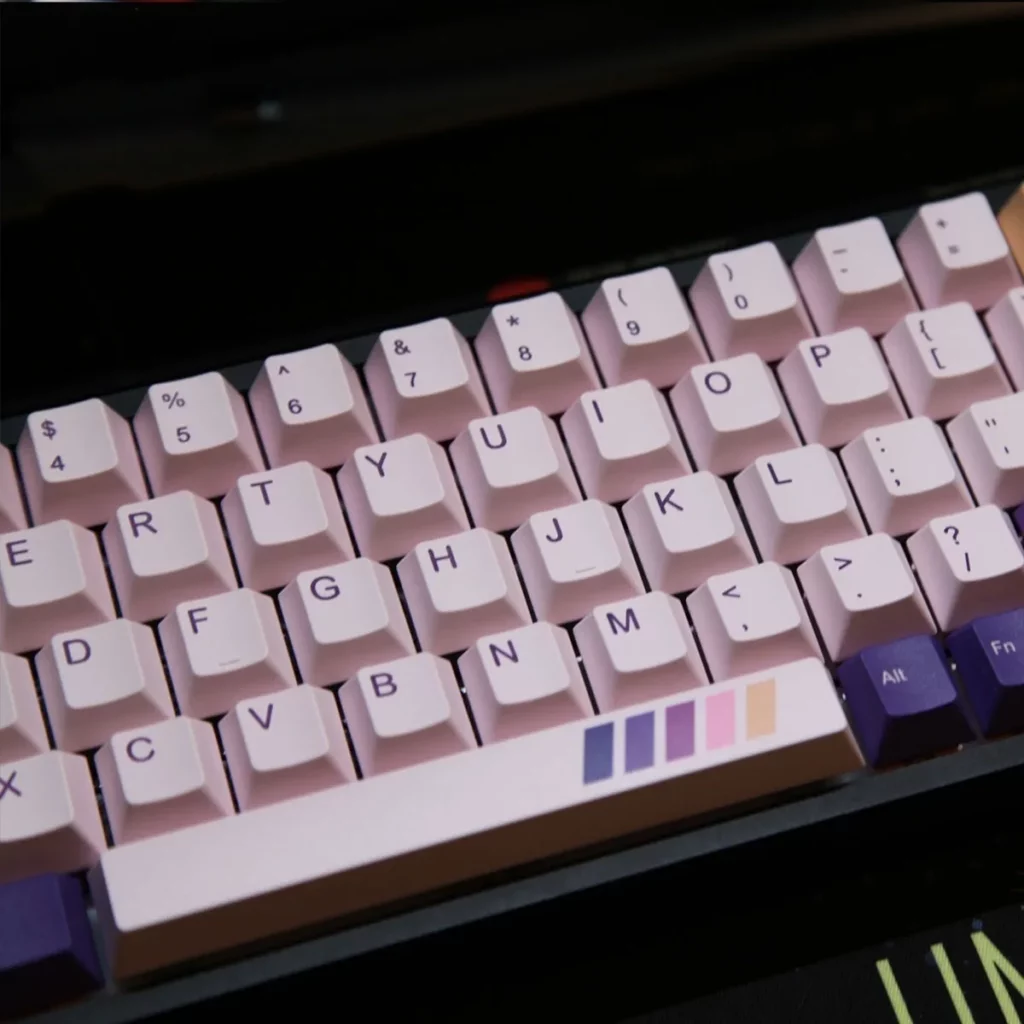 mountain-themed-oem-keycap-set-front