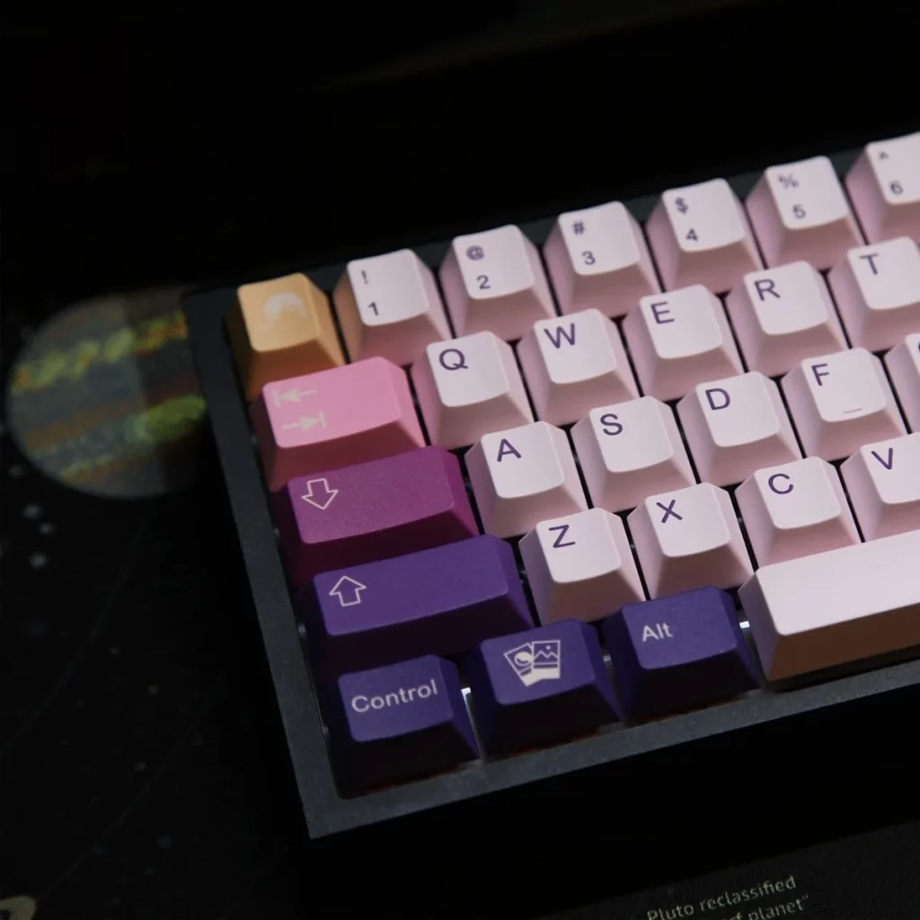 mountain-themed-oem-keycap-set-side