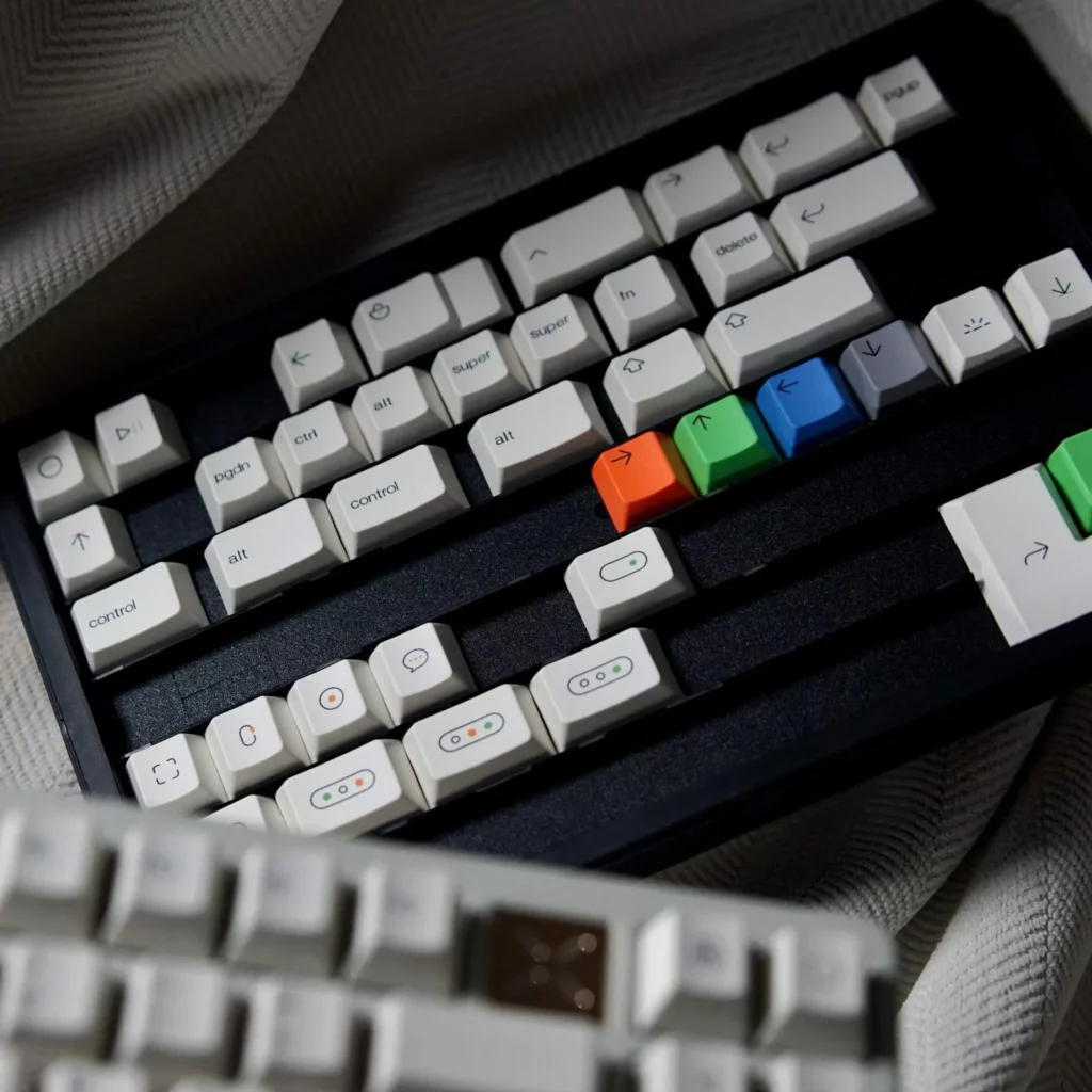 pure-player-oem-keycap-set-front2