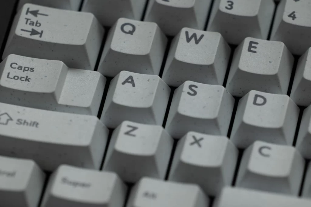 quartz-stone-oem-minimal-keycap-set-front3