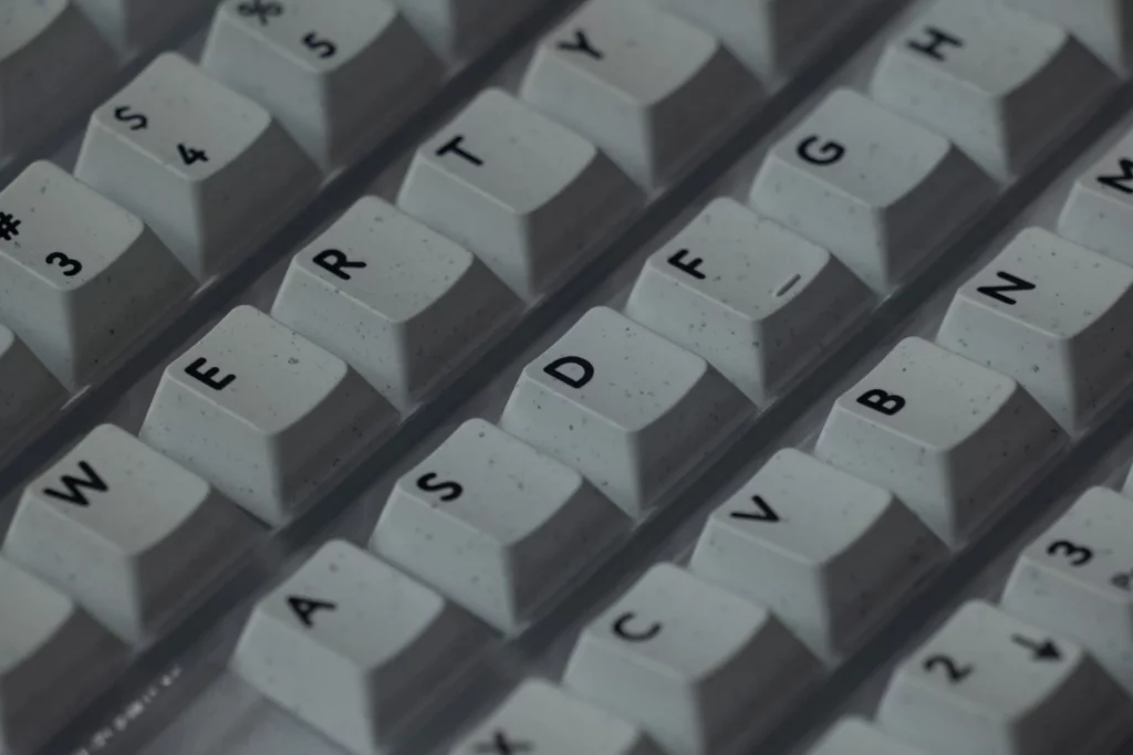 quartz-stone-oem-minimal-keycap-set-side2