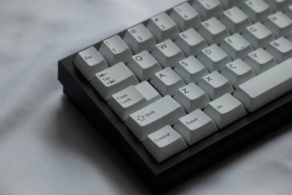 quartz-stone-oem-minimal-keycap-set-side3