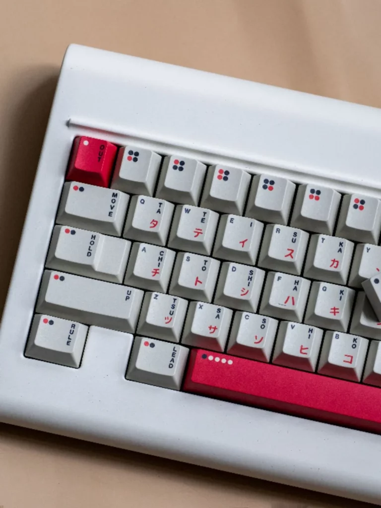 red-grey-themed-oem-keycap-set-side