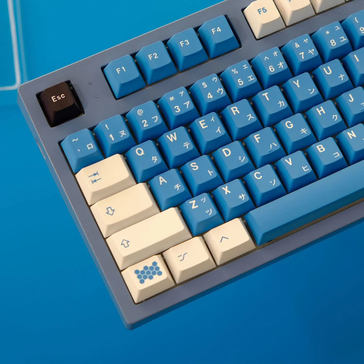 rei-ayanami-lilith-oem-keycap-set-side