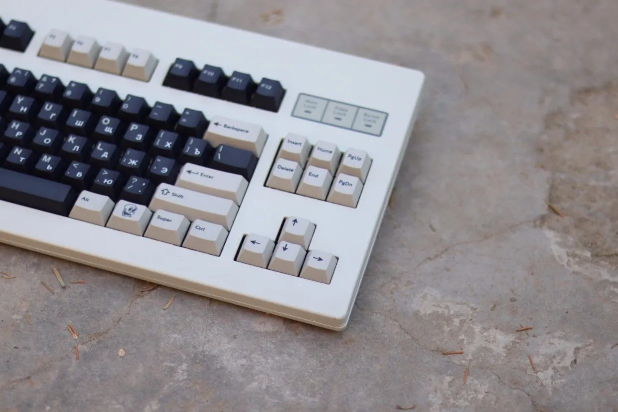 rubber-hose-style-oem-minimal-keycapset-side2