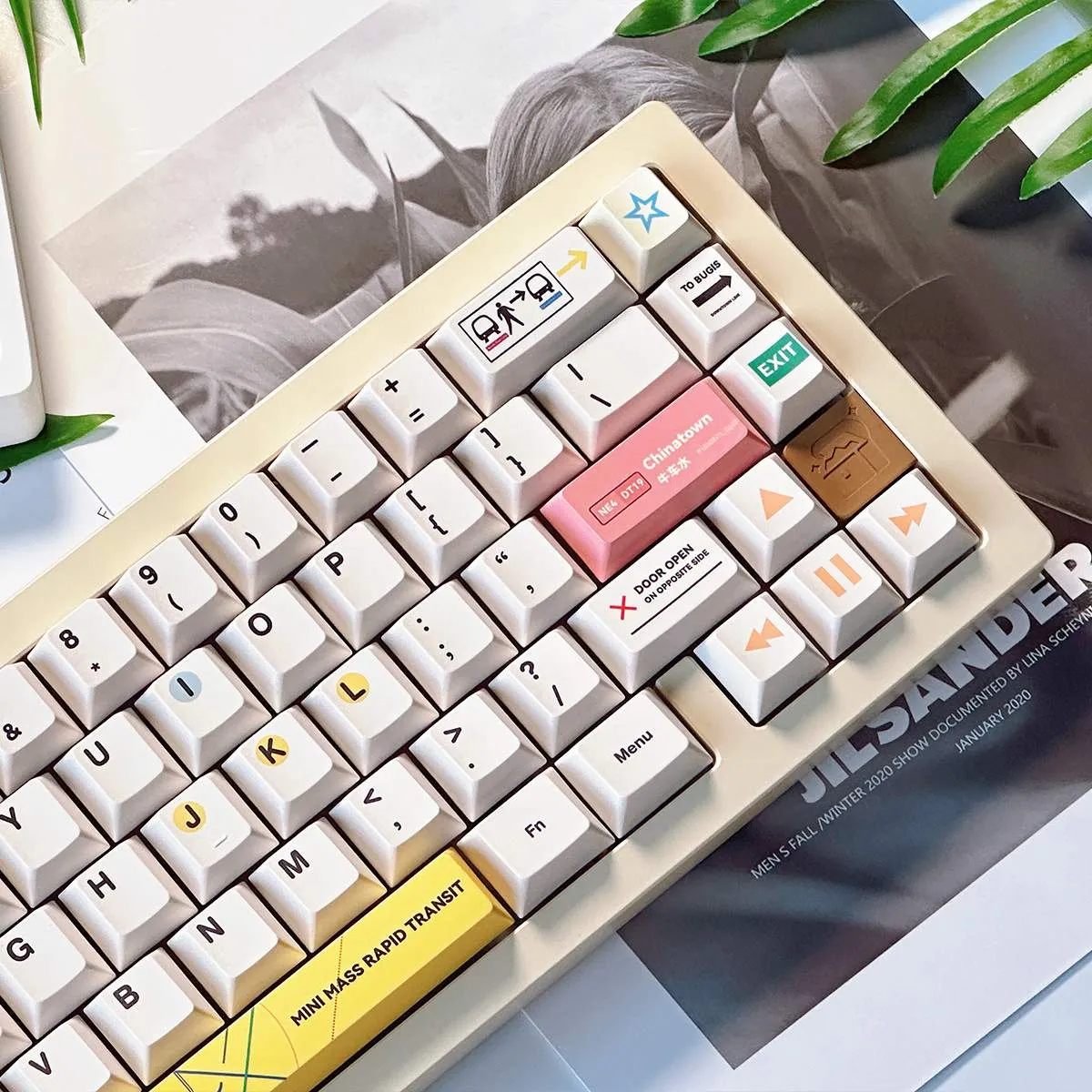 singapore-mrt-themed-oem-keycap-set-side2