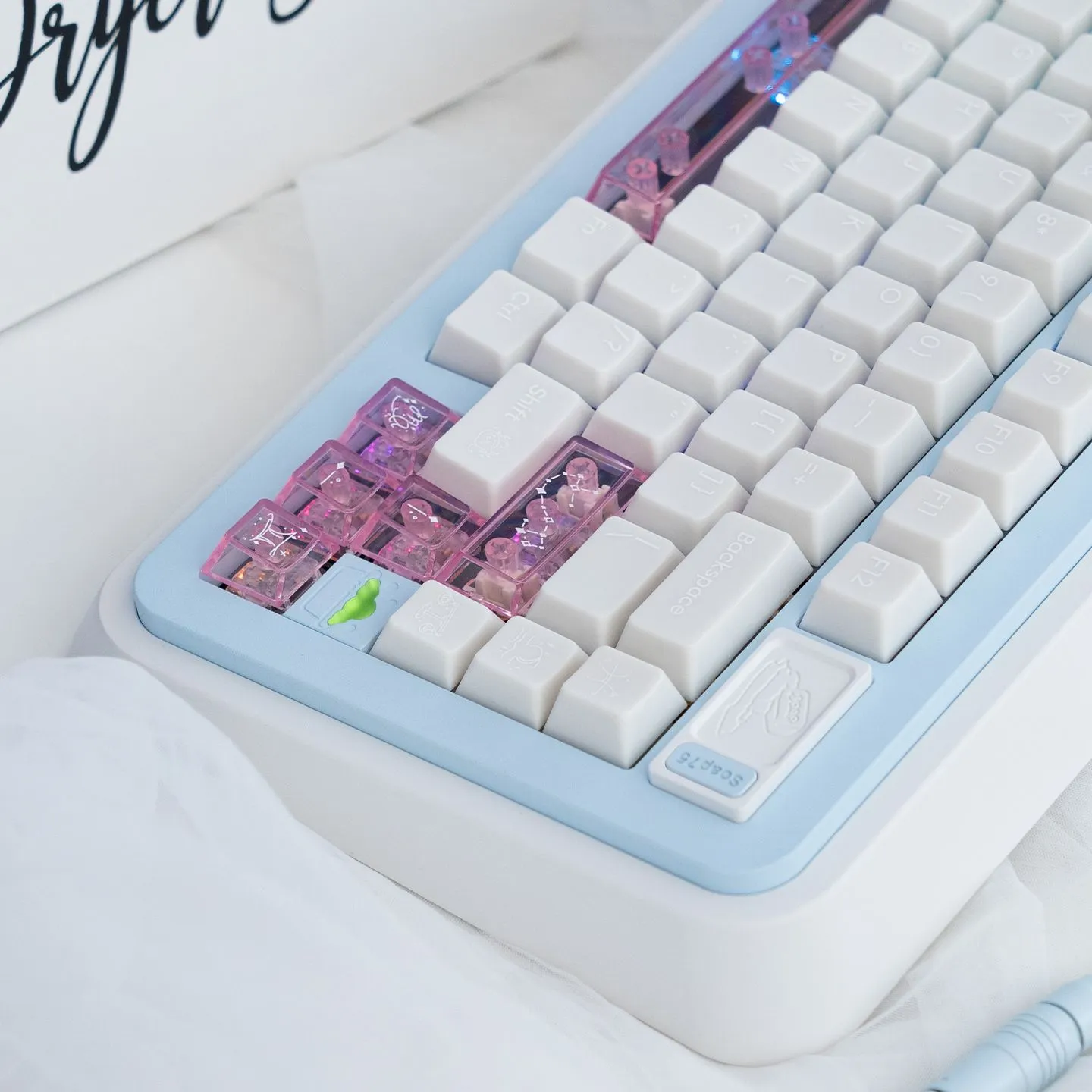 star-whisper-oem-keycap-set-side2