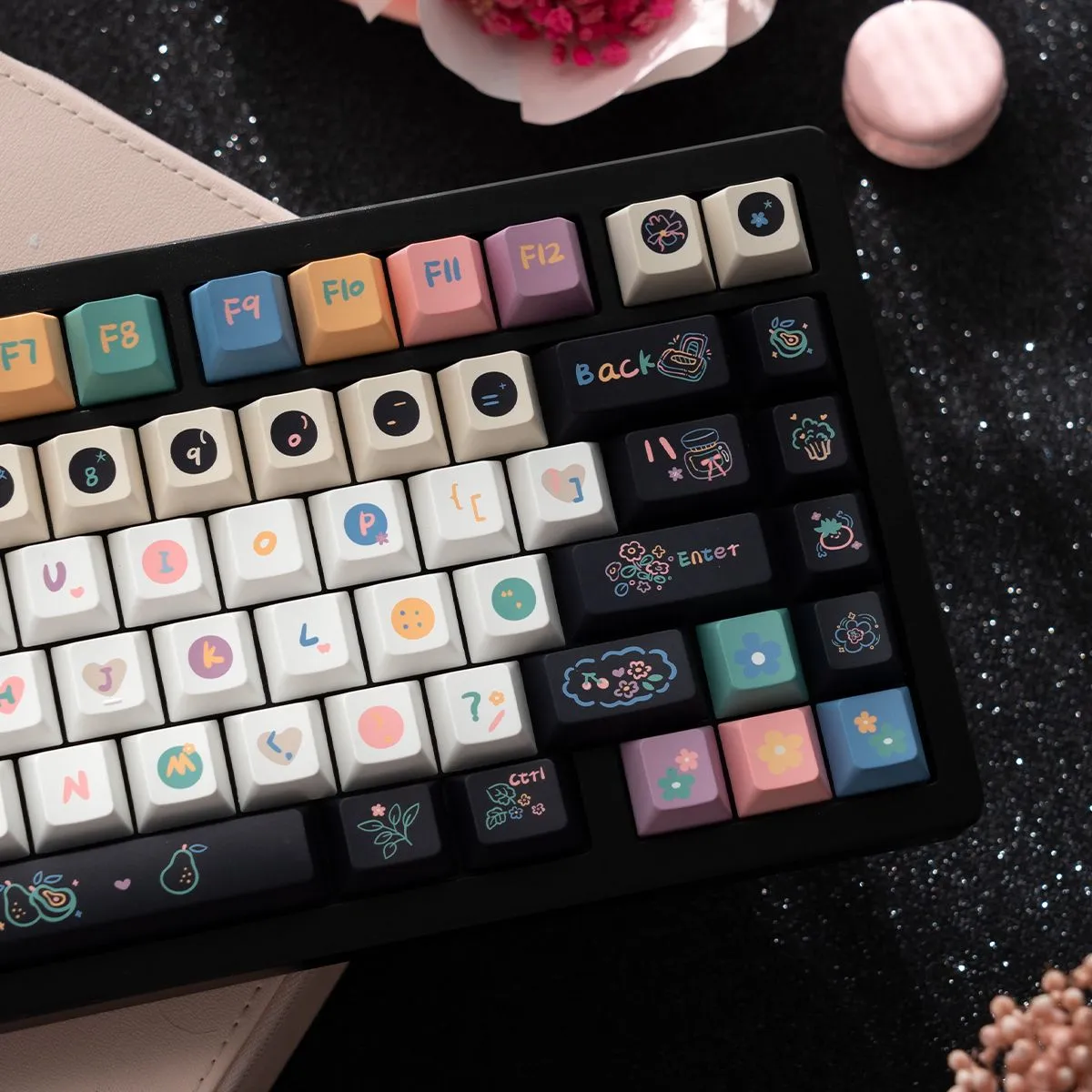 sweet-creamy-pastry-oem-keycap-set-front2