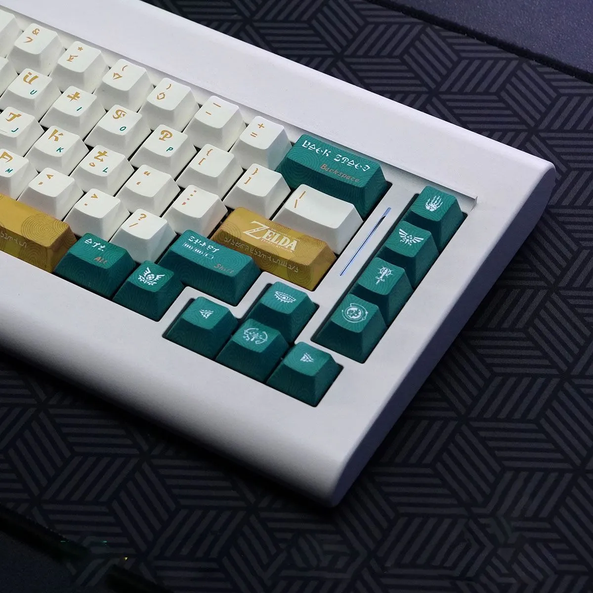 tears-of-the-kingdom-oem-keycapset-side