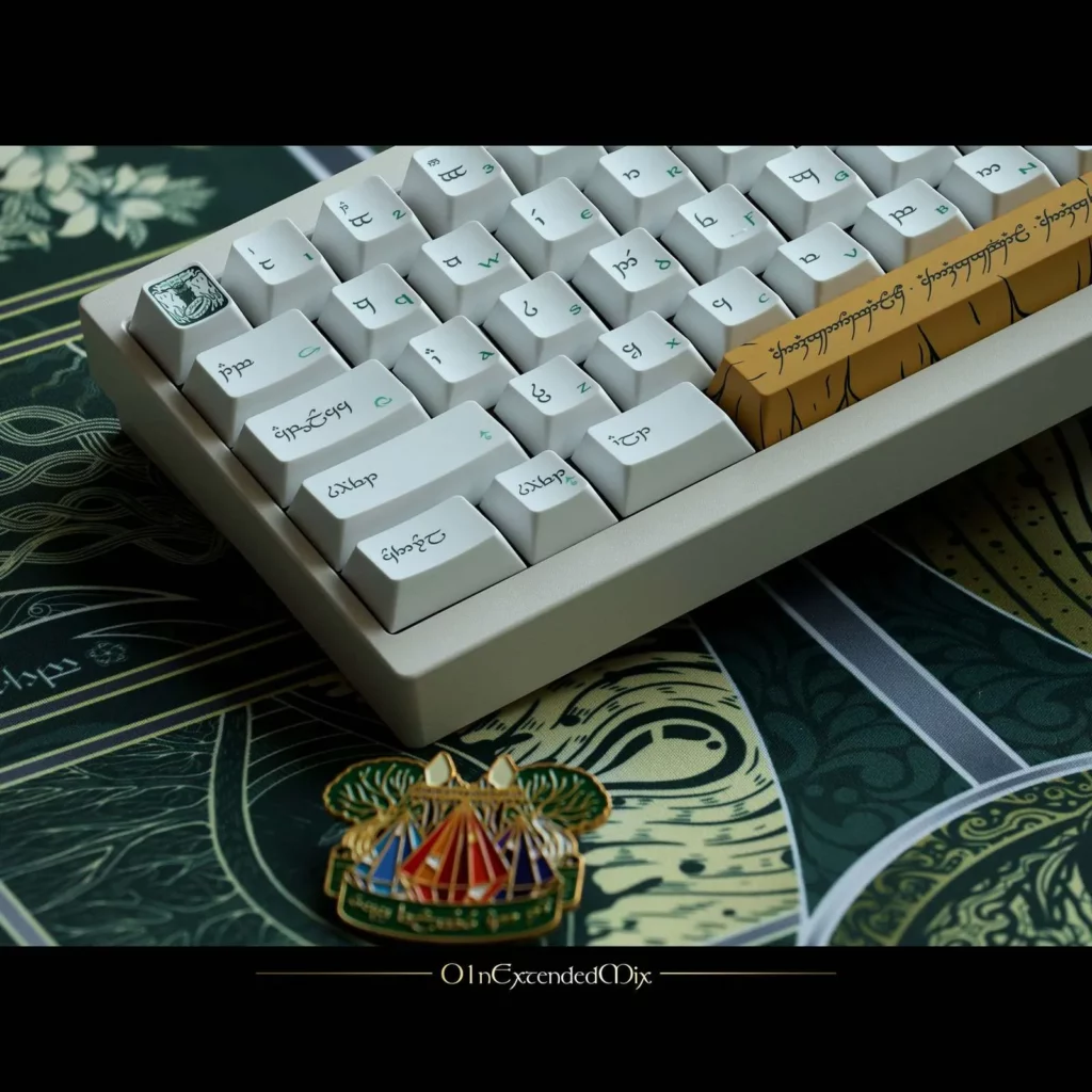the-silmarillion-white-keycap-set-side3