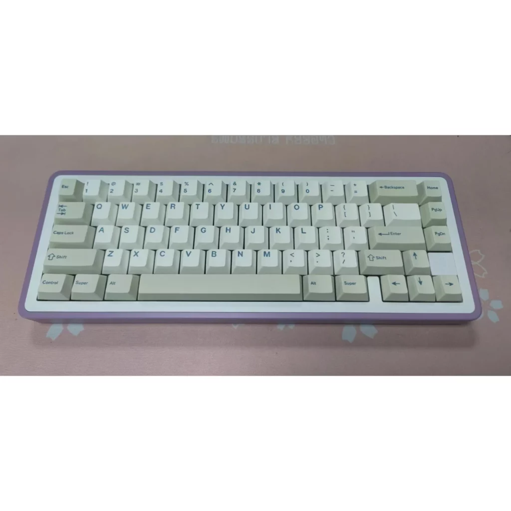 vintage-grey-white-oem-minimal-keycapset-cover